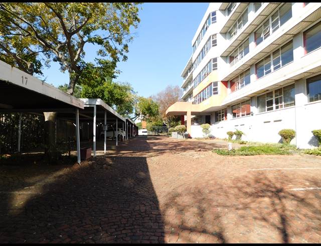 1,380M² OFFICE TO LET IN FERNDALE